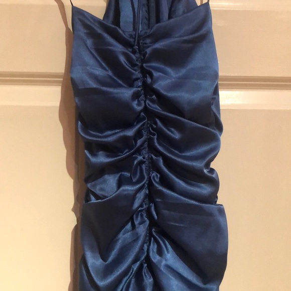 Caché dress - Picture 6 of 7